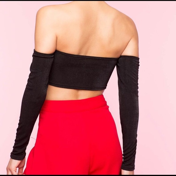 Off shoulder ruched top - Picture 2 of 2